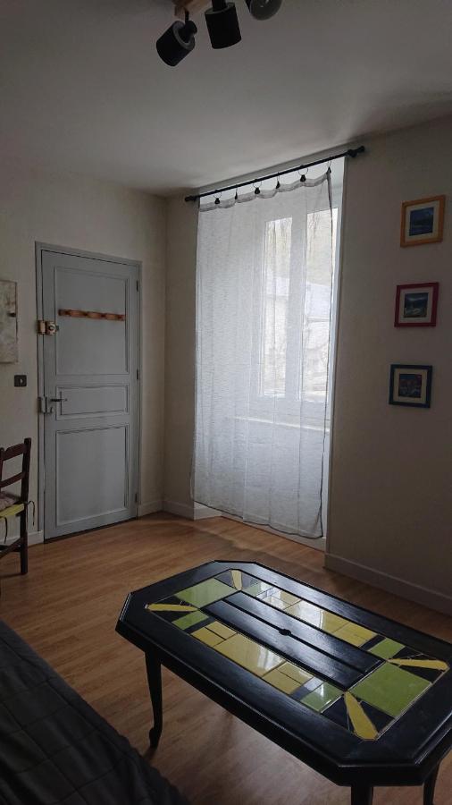 Appartement Dans Ancienne Maison Pyreneenne. Cadéac Kültér fotó